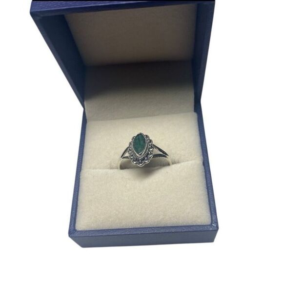 Marquise Cut Natural Beryl Emerald Solitaire Size 7 Heat and Dye Treatment Sterl - Picture 3 of 8